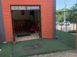 LA PUESTA DEL SOL，位于蓬塔雷纳斯的酒店