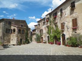 Castel diVino - Piazza del Castello，位于蒙特梅拉诺的酒店