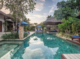 Baan Pinya Balinese Style Pool Villa，位于甲米镇的乡村别墅