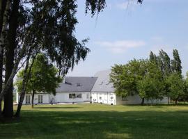 Beautiful rooms at countryside Brussels，位于哈勒的度假短租房