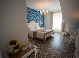 Sui Generis Tropea Luxury Rooms，位于特罗佩阿的度假村