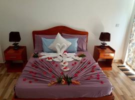 Mirella Villa Holiday Apartment，位于普拉兰的宠物友好酒店
