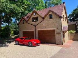 Luxurious private coach house