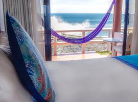 Mar & Sol, Hotel y resturante，位于拉乌尼翁的酒店