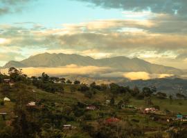 San Julio Campestre，位于Borrero Ayerbe的豪华帐篷营地