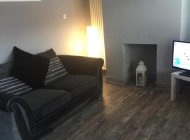 2 bedroom house Belfast city，位于贝尔法斯特的酒店