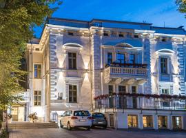 Hotel Willa Flora，位于什切青的酒店
