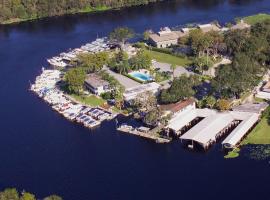 Hontoon Landing Resort & Marina，位于德兰的酒店
