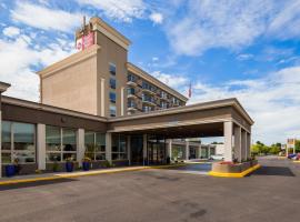 Best Western Plus Columbia River Hotel & Conference Center，位于里奇兰的酒店