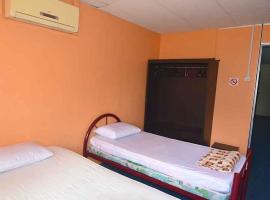 EvergreenXperience Budget Hotel，位于新古毛的酒店