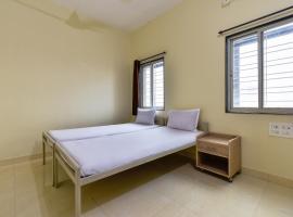 SPOT ON 44214 Hotel Shriram，位于Phaltan的酒店