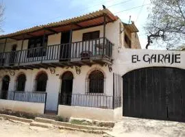 El Garaje Hostal