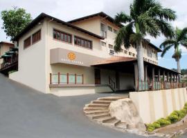 Hotel Savera，位于Chatsworth的酒店