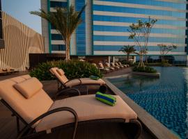 Avenzel Hotel & Convention Cibubur，位于Cibubur的酒店