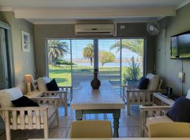 Kingfisher by the river - self catering，位于韦尔德里夫的酒店