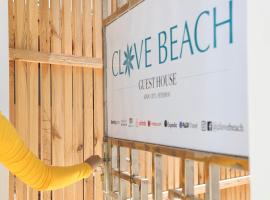 Clove Beach，位于阿杜环礁的海滩短租房