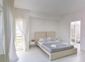 Santa Rosa luxury apartment 2 BEDROOMS 4 People private parking