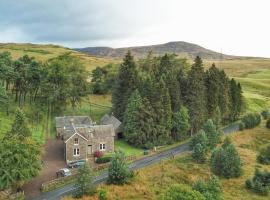 The Farmhouse B&B，位于邓凯尔德的酒店