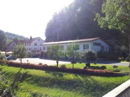 Landgasthof Zum Heiligenberg，位于松特拉的酒店