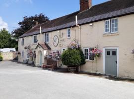 The Saxon Inn，位于布兰德福德福鲁姆的酒店