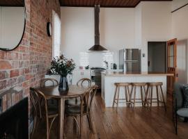 Apartments on Belmore -The Ferguson，位于亚勒旺加的酒店