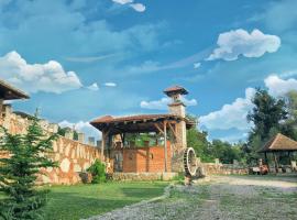 Holiday Farm Rashaville-Rasino Selo，位于Lazarevac的酒店