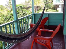 Corn Island Hostal ALAL SUITE，位于大玉米岛的住宿加早餐旅馆
