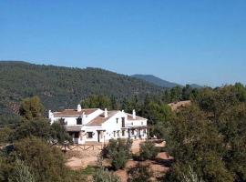 Casas Rurales La Loma Del Carrascal，位于奥尔诺斯的乡间豪华旅馆