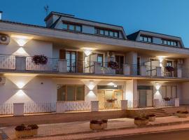 泰索罗餐厅酒店，位于Caldarola的酒店