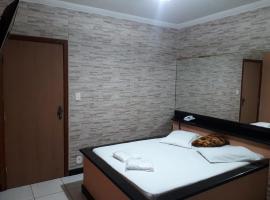 HOTEL E RESTAURANTE ELCI，位于卡里亚西卡的酒店