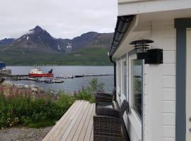 Captains Small House，位于Hamneide的酒店