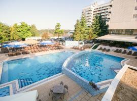 Hotel Poienița，位于百乐费利克斯的酒店