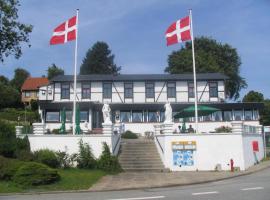 Strandhotel Sønderhav，位于库拉萨的酒店