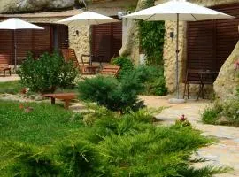 瑟罗克巴林公寓