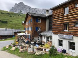 Berghaus Sulzfluh，位于圣安特尼恩的酒店