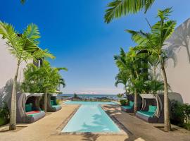 Plage Bleue Beachfront Apartments with LOV，位于特鲁欧克比赫斯的酒店