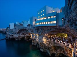 Hotel Grotta Palazzese，位于滨海波利尼亚诺的酒店