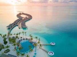 Kandima Maldives - 50 Percent Off Return Domestic Flights for stays of 4 nights or more between 11th April 2026 to 31st October 2026，位于科卢马杜卢的酒店