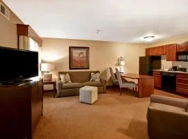 GrandStay Hotel & Suites La Crosse