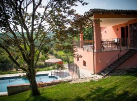 Villa con piscina e intera struttura a uso esclusivo casa del moré，位于拉莫拉的度假屋