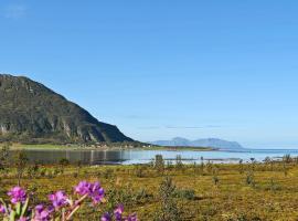 10 person holiday home in Laukvik，位于Laukvik的酒店