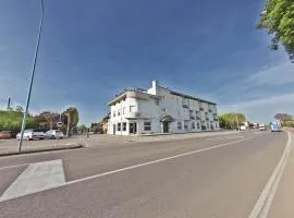 布鲁斯科餐厅酒店