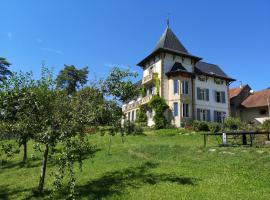 Villa Meyriem，位于Mouthier-Haute-Pierre的旅馆