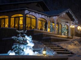 Pensiunea Perla Martiniei NSD，位于Martinie的酒店