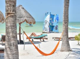Amaite Holbox - Oceanfront Hotel，位于奥尔沃克斯岛的酒店