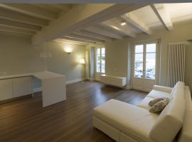 卡萨波尔图公寓，位于洛韦雷的酒店