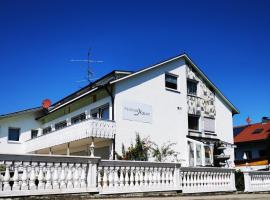 潘森莫扎特酒店，位于奥托博伊伦的酒店