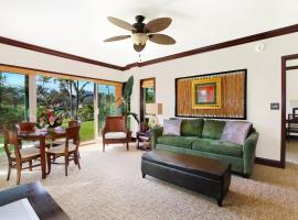 Waipouli Beach Resort Exquisite Luxury Garden View Large Yard Perfect for Families!，位于卡帕阿的酒店