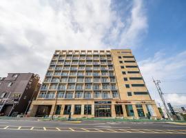 Golden Tulip Jeju Seongsan Hotel，位于西归浦市的酒店