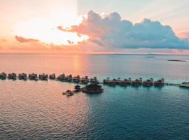 Angsana Velavaru In-Ocean Villas - Enjoy 2 pax 50 percent off seaplane and for 4 nights and above, Book Stay period from18 June to 30 Sep 2025，位于妮兰朵南环礁的度假村